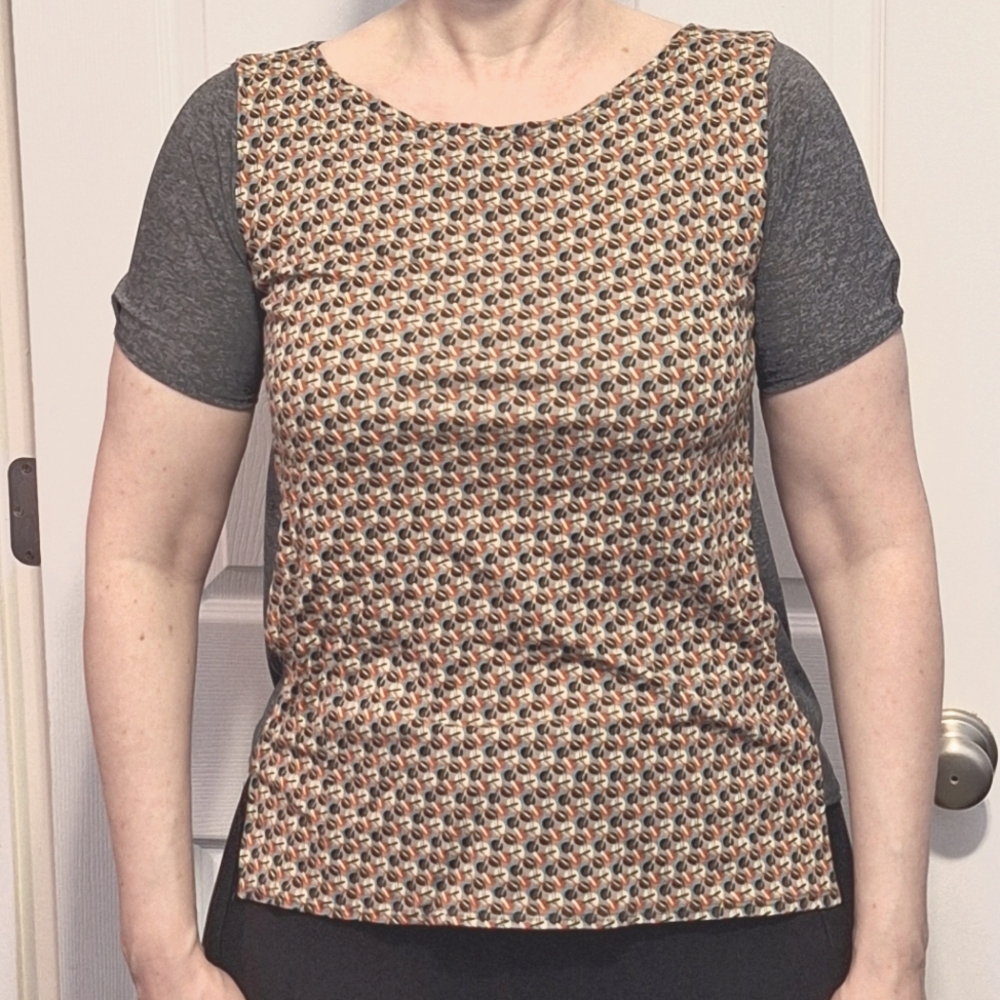 Geometric Pattern Shirt with Grey Back